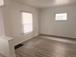 524 Blaine Ave in Marion, OH - Foto de edificio - Building Photo