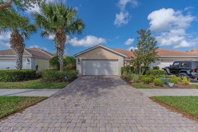 7243 Salerno Ct in Naples, FL - Building Photo - Building Photo