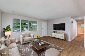 722 Castro Ln in Cincinnati, OH - Building Photo - Building Photo