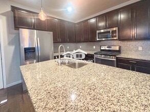 15476 W 64th Loop in Arvada, CO - Foto de edificio - Building Photo