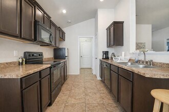 912 Purdue St in Odessa, TX - Building Photo - Building Photo