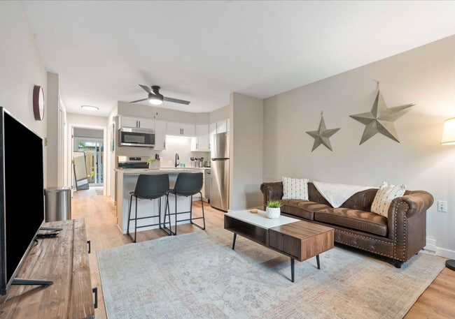 1217 E Wilson St in Madison, WI - Foto de edificio - Building Photo