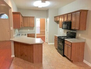 10246 Spruce Grove Ln in Cordova, TN - Building Photo - Building Photo