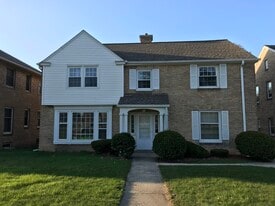 8520 W Watertown Plank Rd