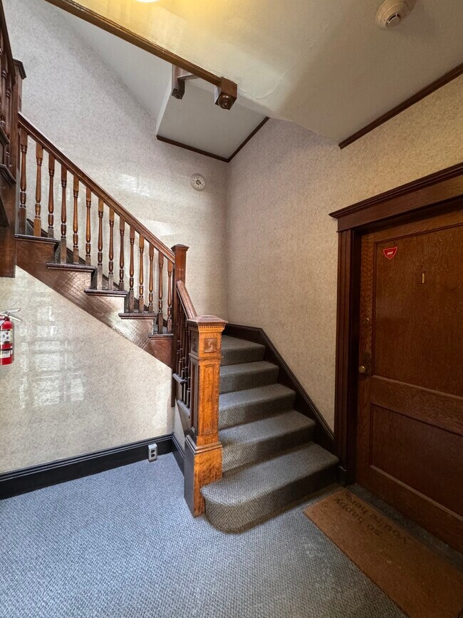 6 Radcliffe Rd, Unit 1 in Boston, MA - Building Photo - Building Photo