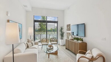 15705 SW 127th Ave in Miami, FL - Building Photo - Building Photo