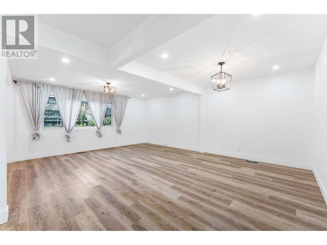 1567 Prairie Ave in Port Coquitlam, BC - Building Photo - Building Photo