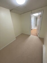 106 Woodside Green in Stamford, CT - Building Photo - Building Photo