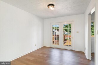 802 Shamrock Dr in Fredericksburg, VA - Building Photo - Building Photo