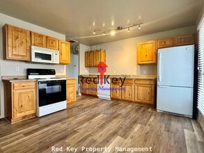 1668 80 E in Tooele, UT - Building Photo - Building Photo