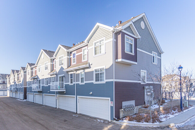 The Sands Townhomes in Edmonton, AB - Building Photo - Building Photo