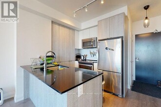 9-2709 Valhalla Inn Rd in Toronto, ON - Building Photo - Building Photo