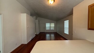 1581 Durocher Ln in Tooele, UT - Building Photo - Building Photo