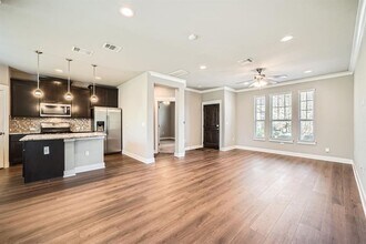 14709 Stillman Bnd in Austin, TX - Foto de edificio - Building Photo