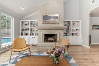 1550 Wood Lodge Dr in Houston, TX - Building Photo - Building Photo