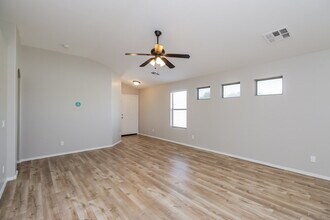 1244 W Mesquite Tree Ln in San Tan Valley, AZ - Building Photo - Building Photo