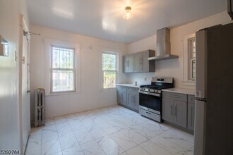 93 21st St in Irvington, NJ - Building Photo - Building Photo