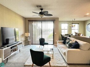 5115 Gramercy Square Dr in Delray Beach, FL - Building Photo - Building Photo