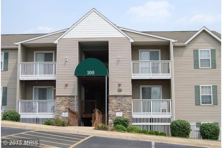 100 Wild Oak Ln in Stafford, VA - Building Photo