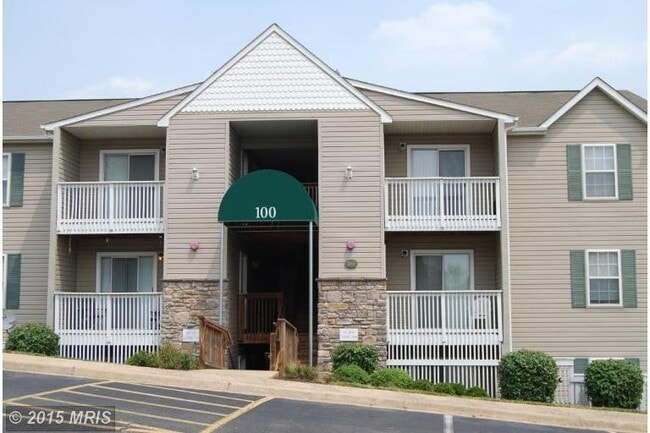 property at 100 Wild Oak Ln