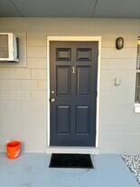 422 Columbus Ave, Unit #1 in New Smyrna Beach, FL - Building Photo