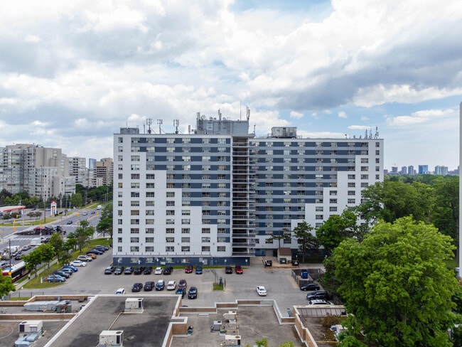 West Don Apartments in Toronto, ON - Building Photo - Building Photo