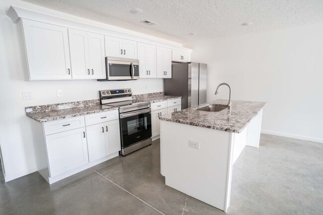 526 Gadsden Rd NW in Jacksonville, AL - Building Photo - Building Photo