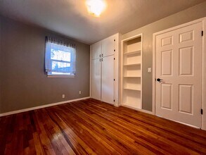 12344 SE Bush St in Portland, OR - Building Photo - Building Photo