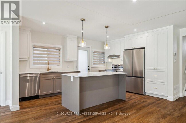 property at 258 Pottruff Rd N