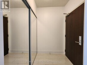 1 Upper Duke Crescent in Markham, ON - Building Photo - Building Photo