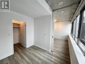 180-180 York St in Ottawa, ON - Building Photo - Building Photo