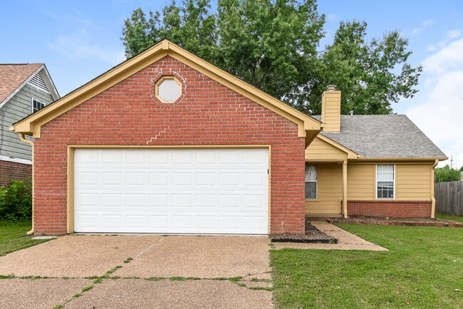 property at 5819 Waverly Dr