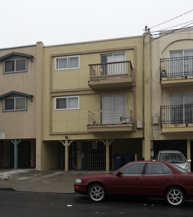 636 Sylvan St in Daly City, CA - Building Photo - Building Photo