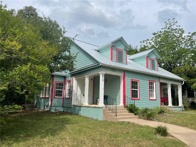 property at 818 Harris Ave