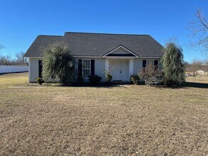 1330 Lovers Lane Rd in Leesburg, GA - Building Photo - Building Photo