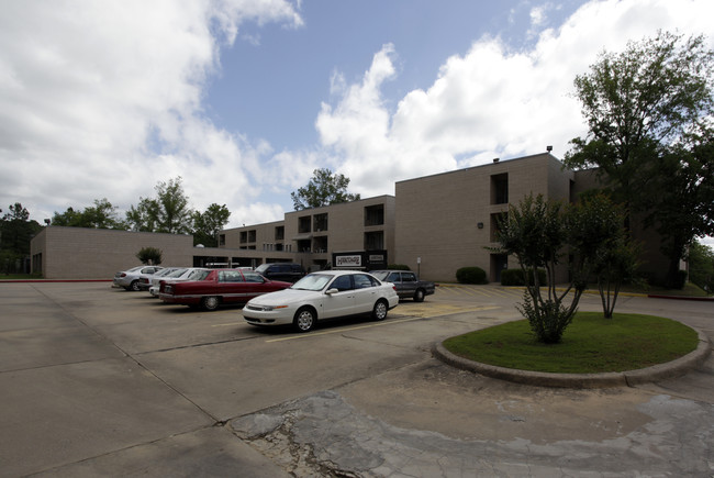 Cedar Garden in North Little Rock, AR - Building Photo - Building Photo