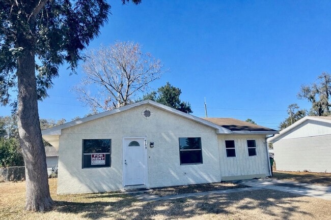 property at 4709 Larch Dr