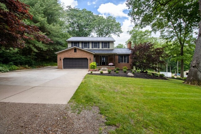 9990 Fraze Rd in Marshallville, OH - Building Photo - Building Photo