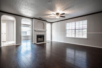309 Longshore Dr in Little Elm, TX - Building Photo - Building Photo