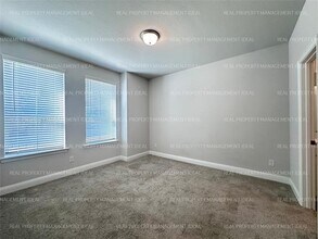 2213 Palomino St in Mesquite, TX - Foto de edificio - Building Photo