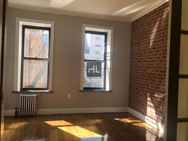 East 100th Street in New York, NY - Building Photo - Building Photo