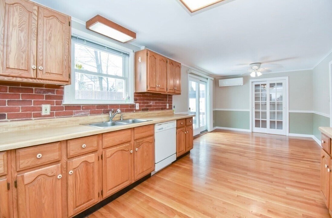 960 Concord St in Framingham, MA - Building Photo