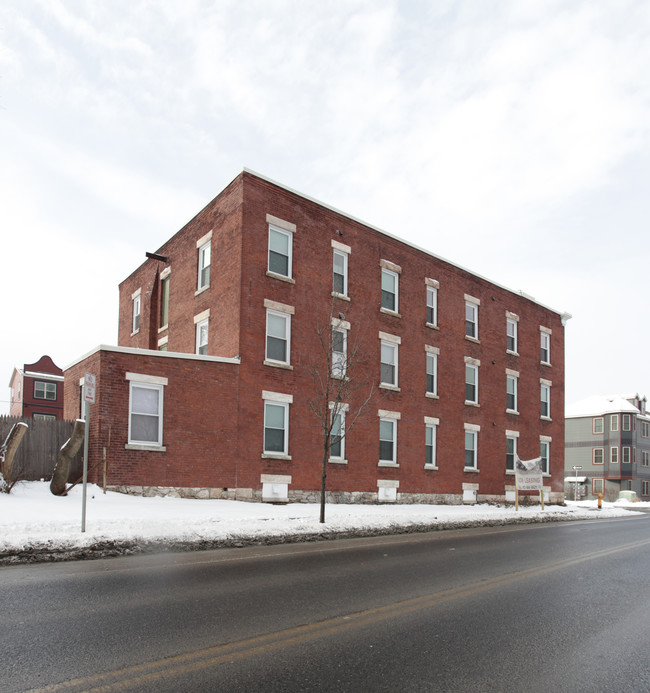 103 Bradford St in Pittsfield, MA - Foto de edificio - Building Photo