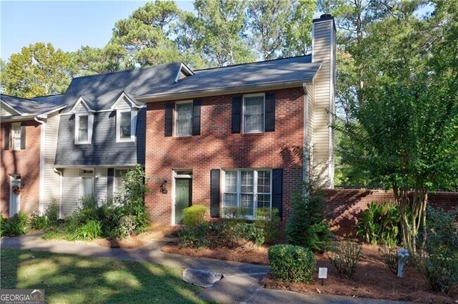 1307 Minhinette Dr in Roswell, GA - Building Photo - Building Photo