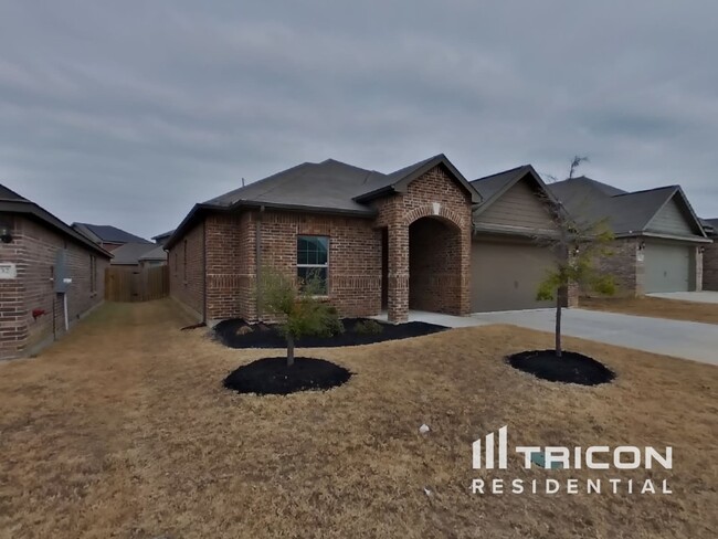 4128 Conley Ct in Crowley, TX - Building Photo - Building Photo