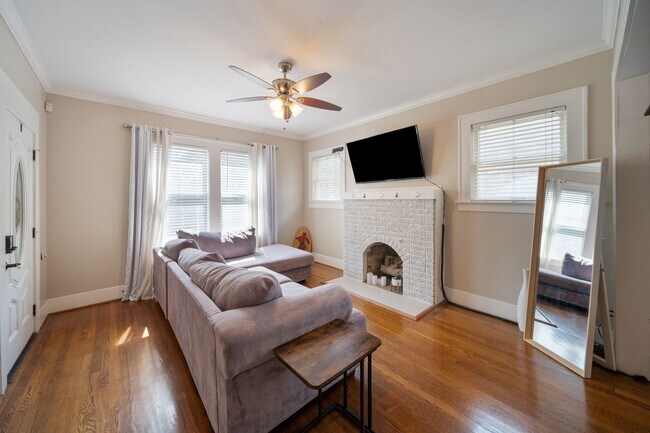 2505 Eagle St in Houston, TX - Building Photo - Building Photo