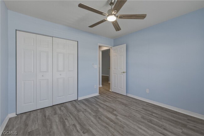 property at 876 Gulf Pavillion Dr
