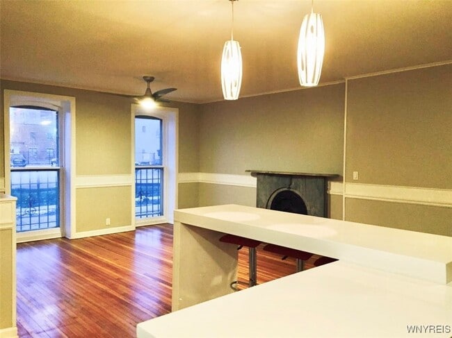 24 Tracy St in Buffalo, NY - Building Photo - Building Photo