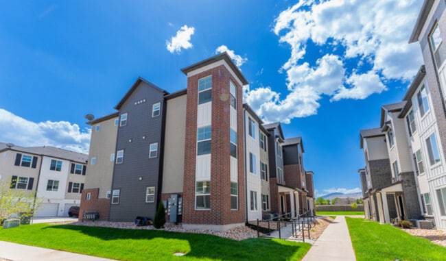 property at 4718 W Neill Ln