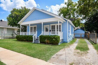 1017 W Cavalcade St in Houston, TX - Building Photo - Building Photo